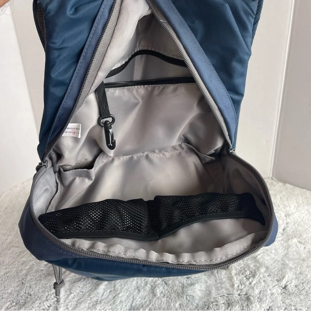 Lowepro Photo Hatchback 16L AW Backpack, blue